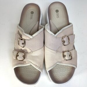 BZee’s Women’s‎ Comfort Always Sandal Size 8.5M
